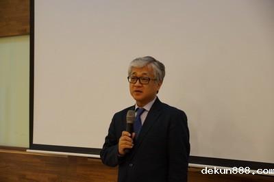 NCKU, Osaka University research team discovers silver erupts like volcano at nanoscaleImage