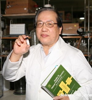 新利18软件官网研發抗癌新藥 露曙光 吳天賞教授研究發現antofine對腫瘤細胞生長具有很強的抑制作用圖片