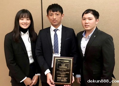 (Left)Yueh, Wang, and ChenImage