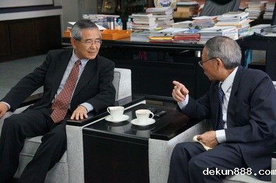 Nobel laureate Ei-ichi Negishi visits NCKUImage