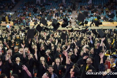 NCKU hosts 2016 commencement ceremonyImage