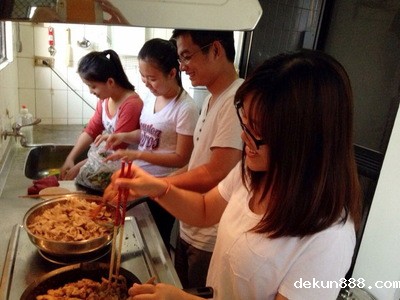 NCKU supports fundraising campaign for Vietnamese student’s medical billsImage