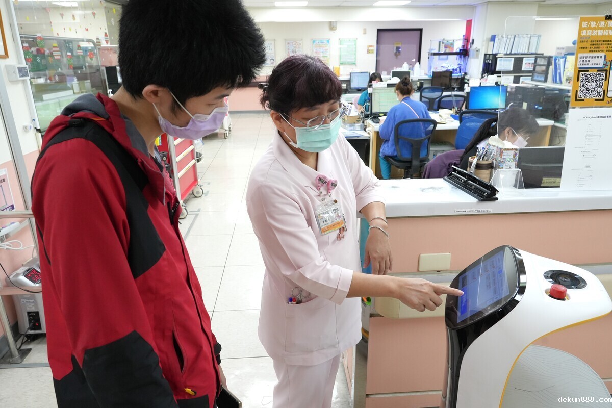 Field Testing of National Cheng Kung University's AI Nursing Assistant Earns High Praise from Nurses